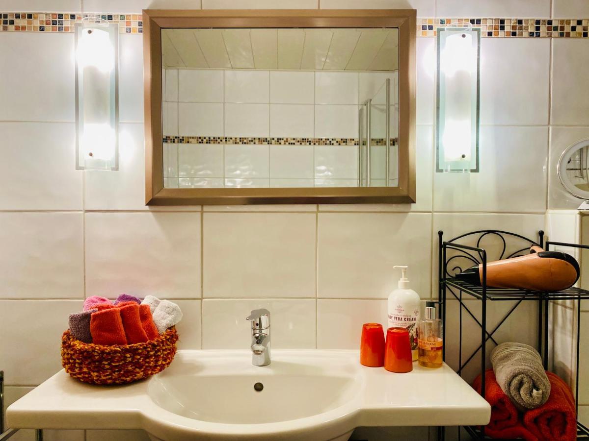 Ferienwohnung An Der Idyllischen Salzachschleife Naehe Salzburg Laufen Exteriör bild